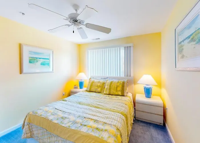 Holiday home Baywatch Iii 201c *